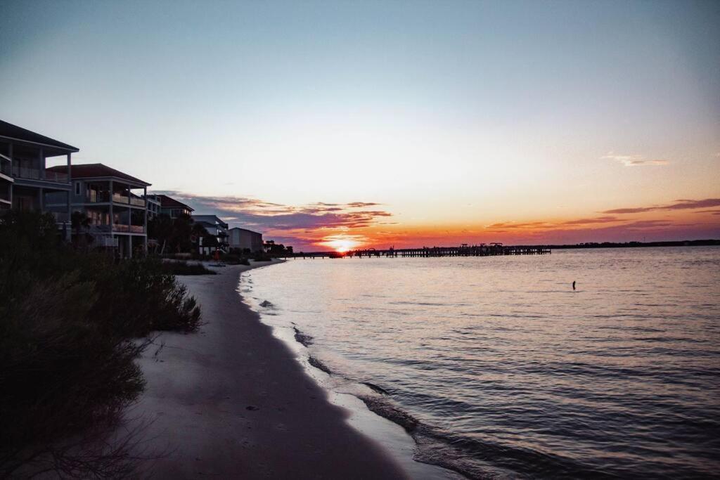 Beachside Bungalow Navarre Kültér fotó